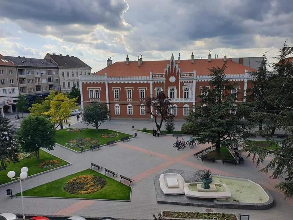 Hulk Apartment Vrsac Exterior photo